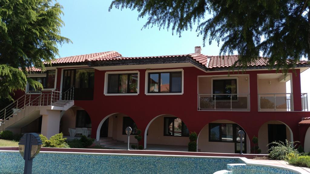 科沙利萨 The Red House酒店 外观 照片